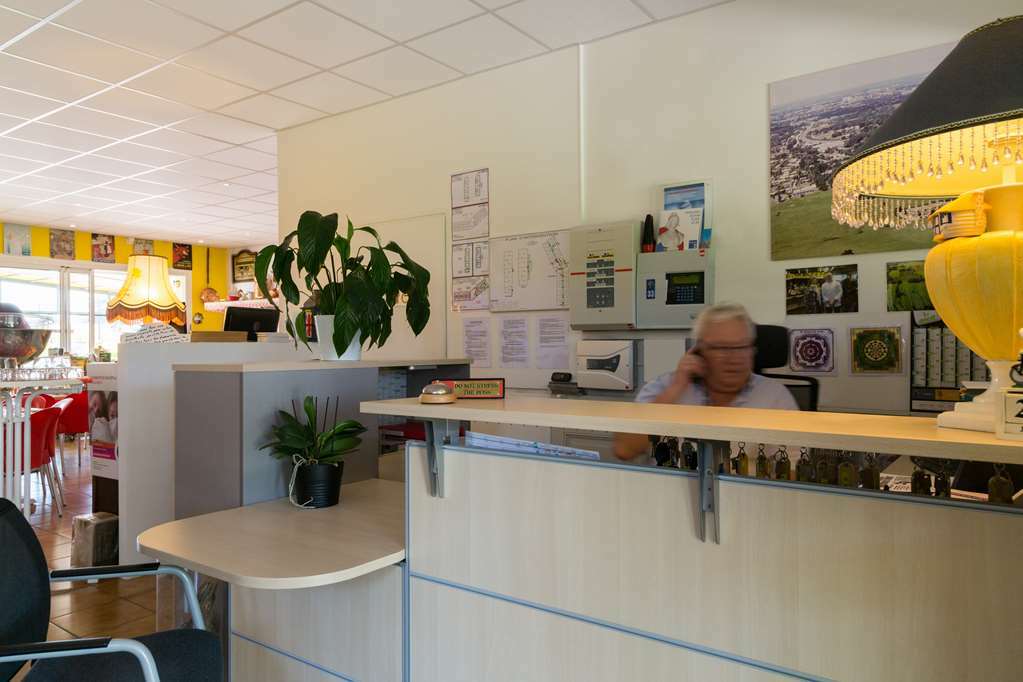 Logis Hôtel Corintel Bordeaux Est Tresses Interieur foto